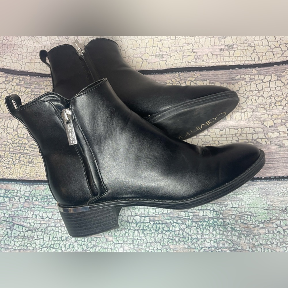 Calvin Klein booties - Picture 5 of 6